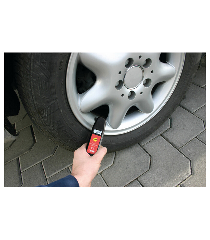 74011 Digital tyre pressure gauge